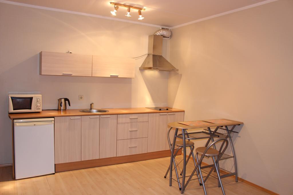 Riga Apartment Brivibas With Private Parking Экстерьер фото